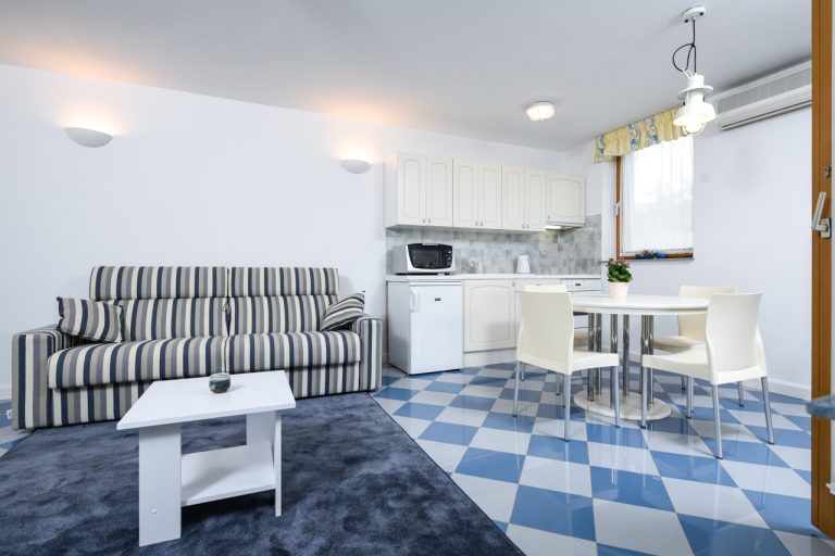 Suite B